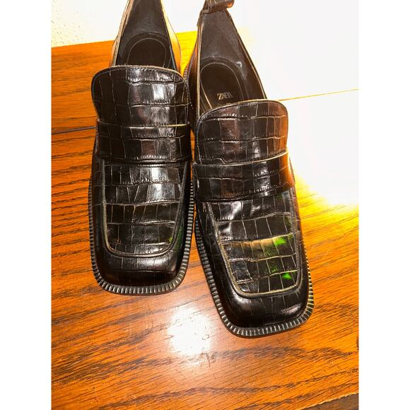 Zara Black Croc-Embossed Penny Loafers – Size 39 / 9 – Chic, Sassy & Polished! - Picture 7 of 11